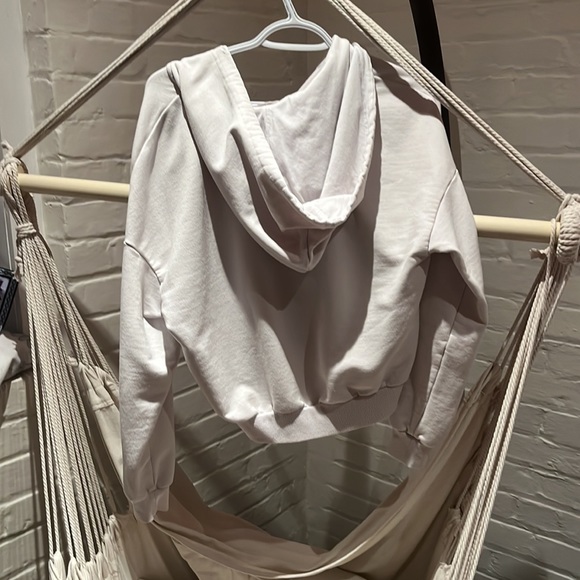 Selling, because once again have too many clothes, - Picture 2 of 2